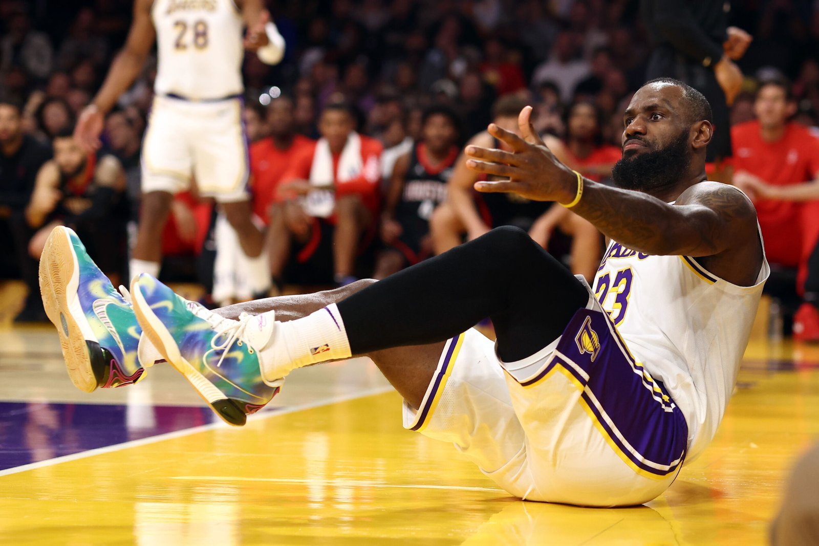 Houston Rockets v Los Angeles Lakers