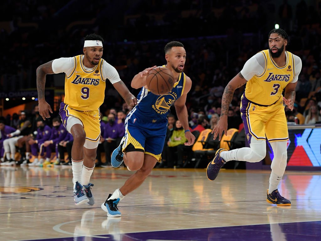 Golden State Warriors v Los Angeles Lakers