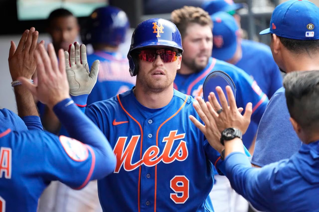 Mets Captain to Emerge1