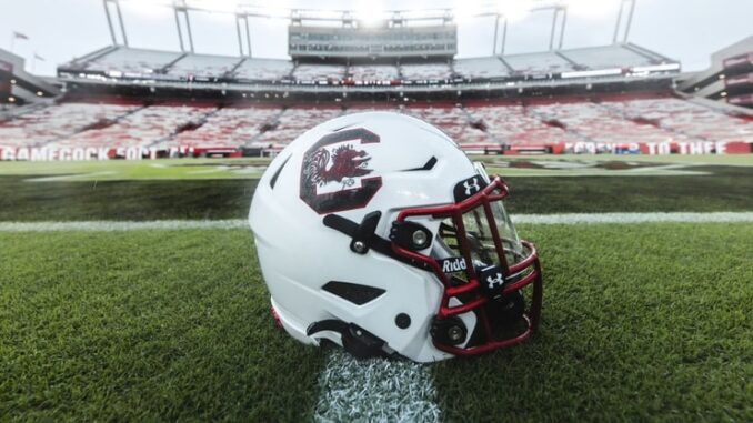 south-carolina-gamecocks-football-helmet (4)