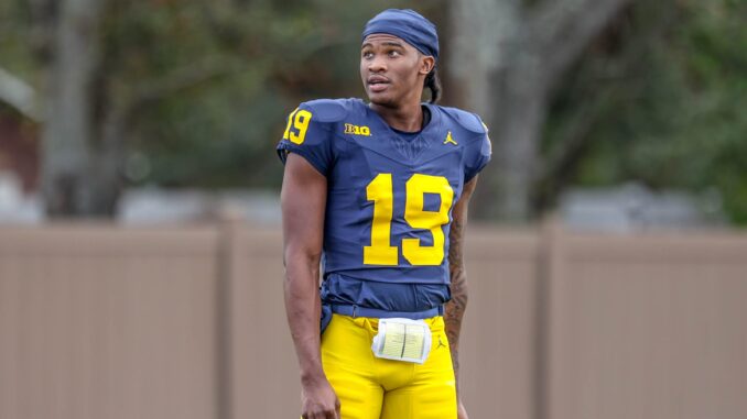 78088140007-michigan-football-vs-alabama-2100