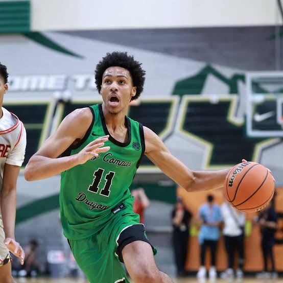 BREAKING NEWS: A 4-star Guard has shocked the college basketball world ...